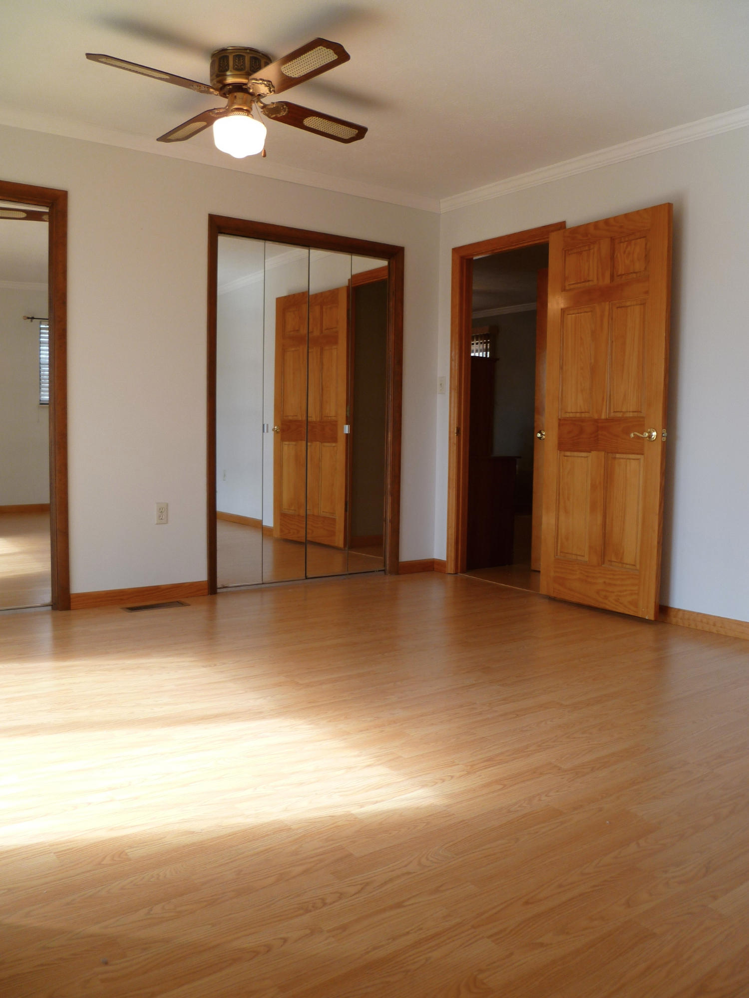 462 Bland Road Clinton, TN 37716 - Photo 28 of 37 P1070311