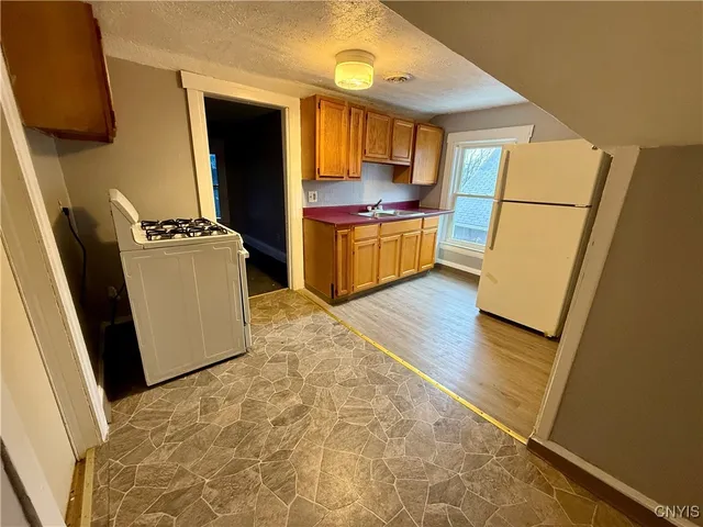 $1,300 | 367 Furman Street, Unit 3, Syracuse, NY 13205