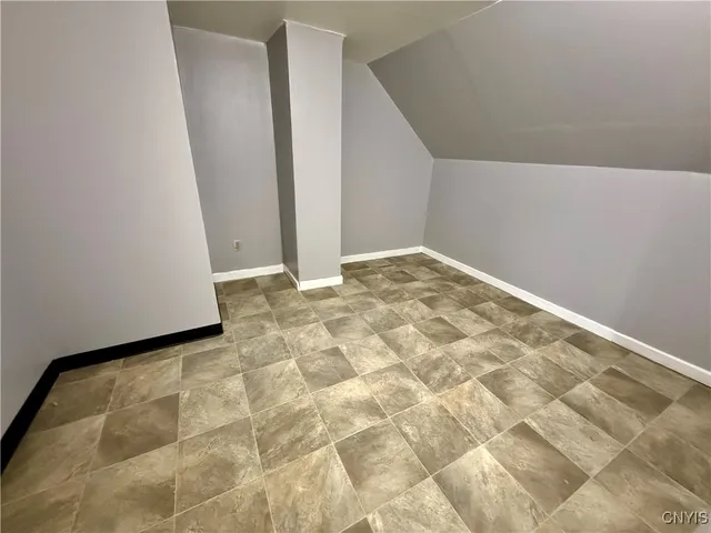 $1,300 | 367 Furman Street, Unit 3, Syracuse, NY 13205