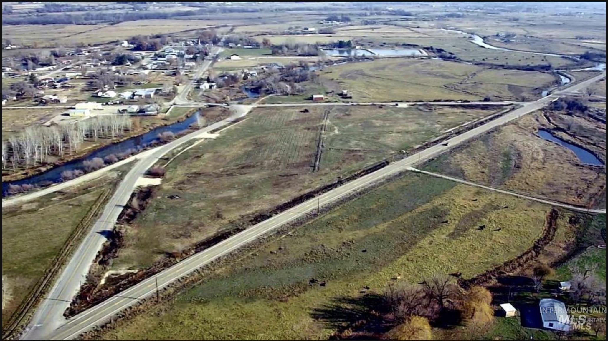 2185 Berglund Road Emmett, ID 83617 - Photo 7 of 9 Aerial view of property's location featuring rural landscape and a large body of water