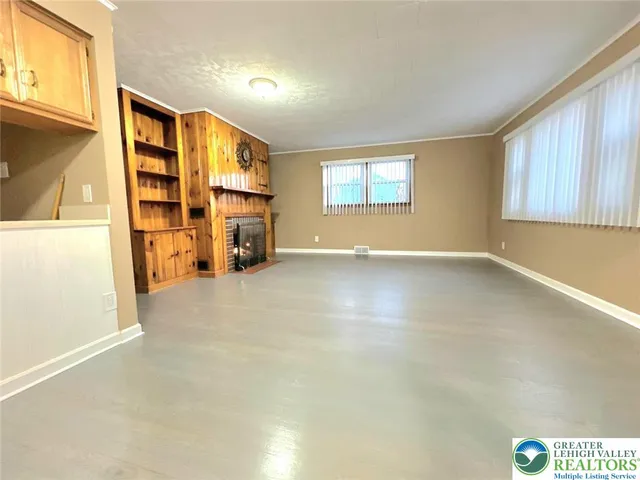 $2,450 | 1103 North Van Buren Street, Allentown, PA 18109