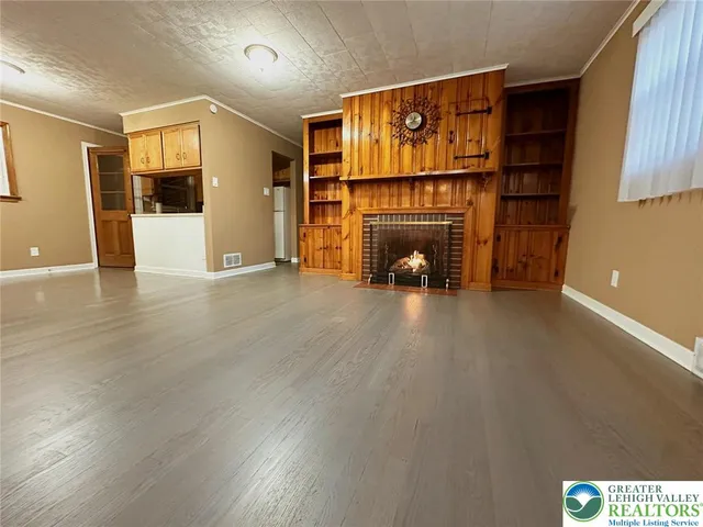 $2,450 | 1103 North Van Buren Street, Allentown, PA 18109