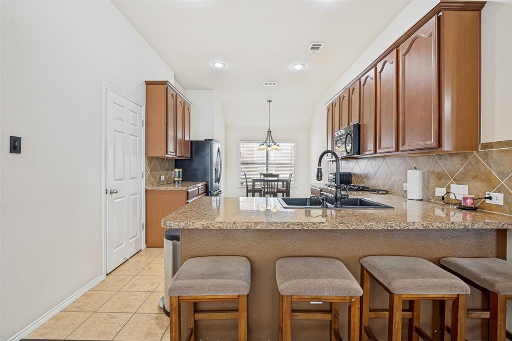 437 Castle Street DeSoto, TX 75115 - Photo 13 of 25