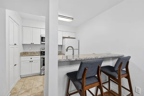$320,000 | 610 Lauderdale Drive, Unit 610, Rockport, TX 78382