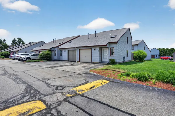 $375,000 | 256 Stonebridge Drive, Nashua, NH 03063