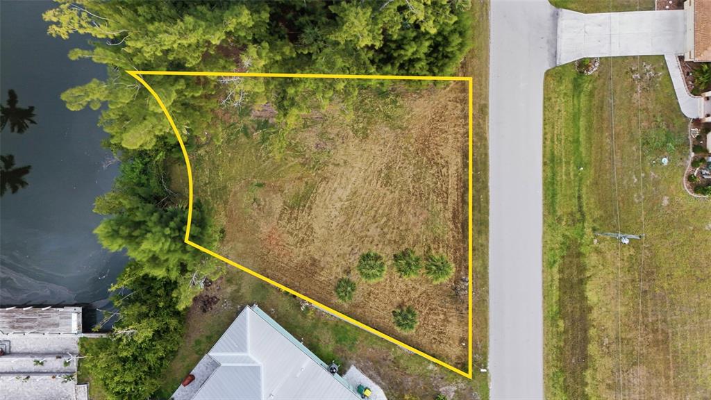 3925 Magnolia Way Punta Gorda, FL 33950 - Photo 4 of 4 a view of a balcony