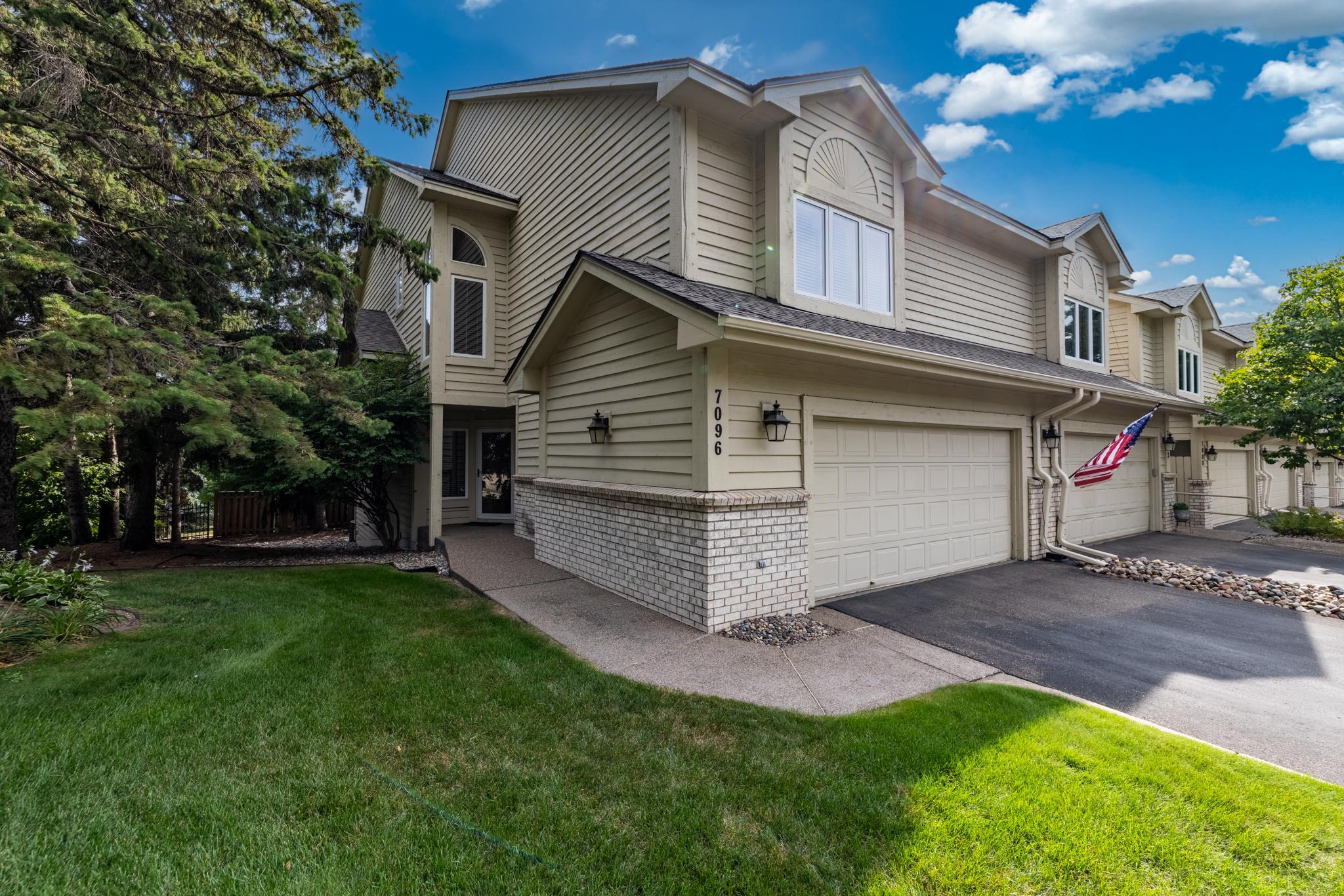 7096 Cahill Road Edina, MN 55439 - Photo 4 of 47 Gallery Image 4