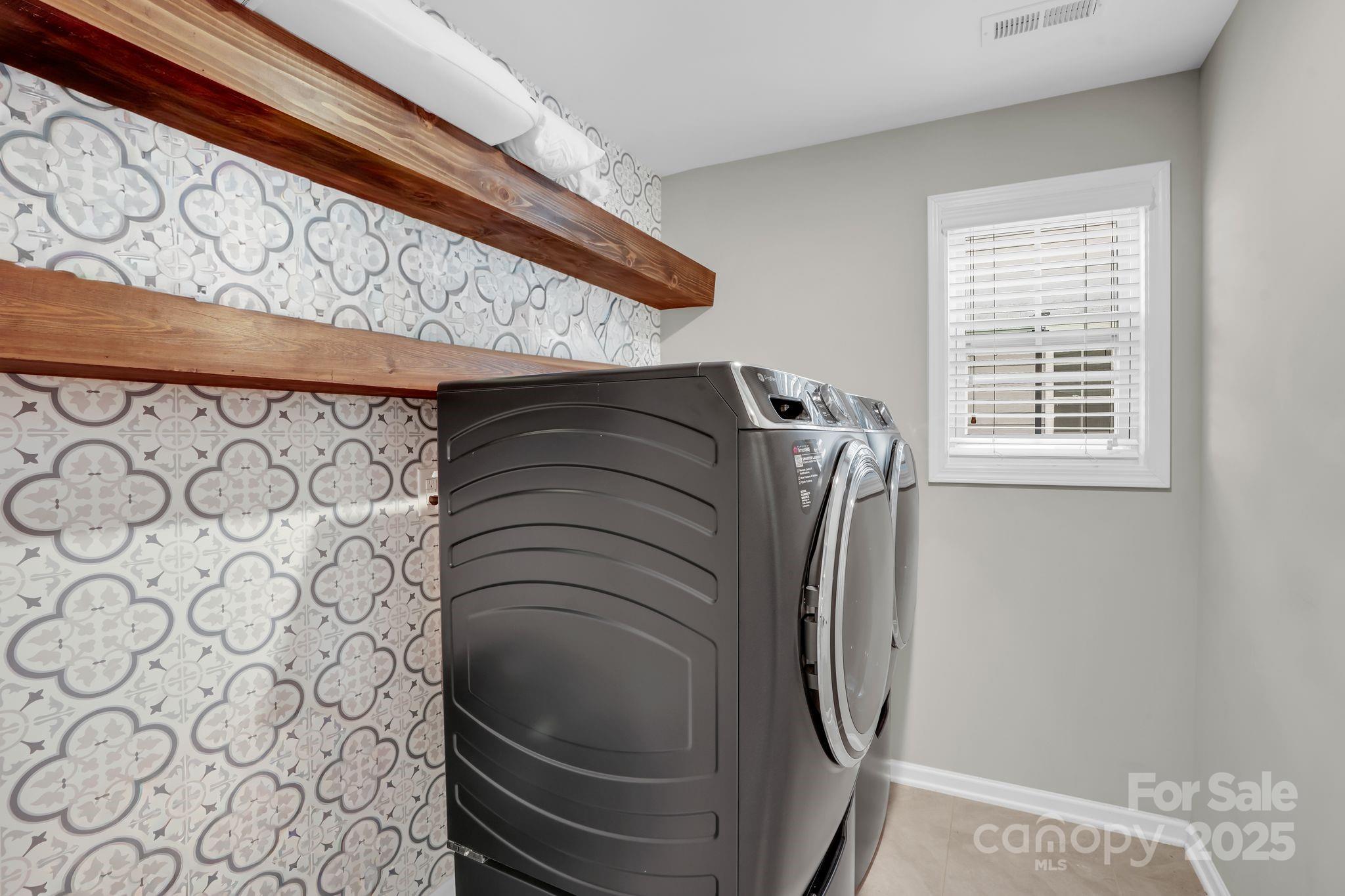 9507 Inverness Bay Road Charlotte, NC 28278 - Photo 21 of 29 a close view of tap