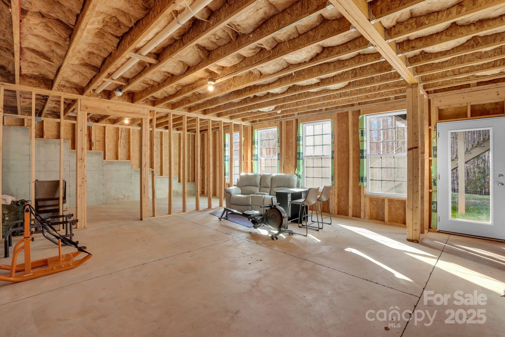 9507 Inverness Bay Road Charlotte, NC 28278 - Photo 23 of 29 a living room with furniture