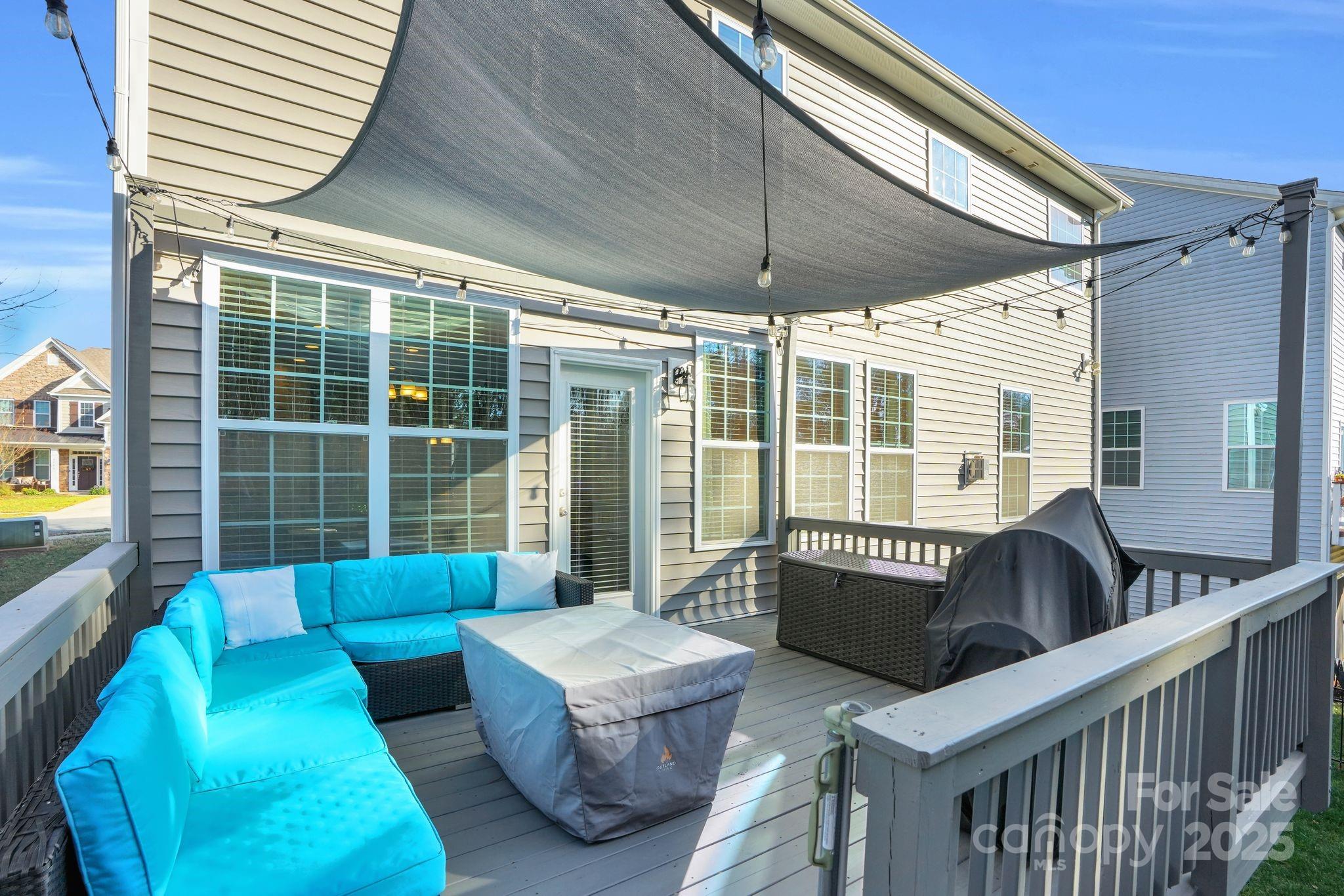 9507 Inverness Bay Road Charlotte, NC 28278 - Photo 24 of 29 a building outdoor space with patio furniture