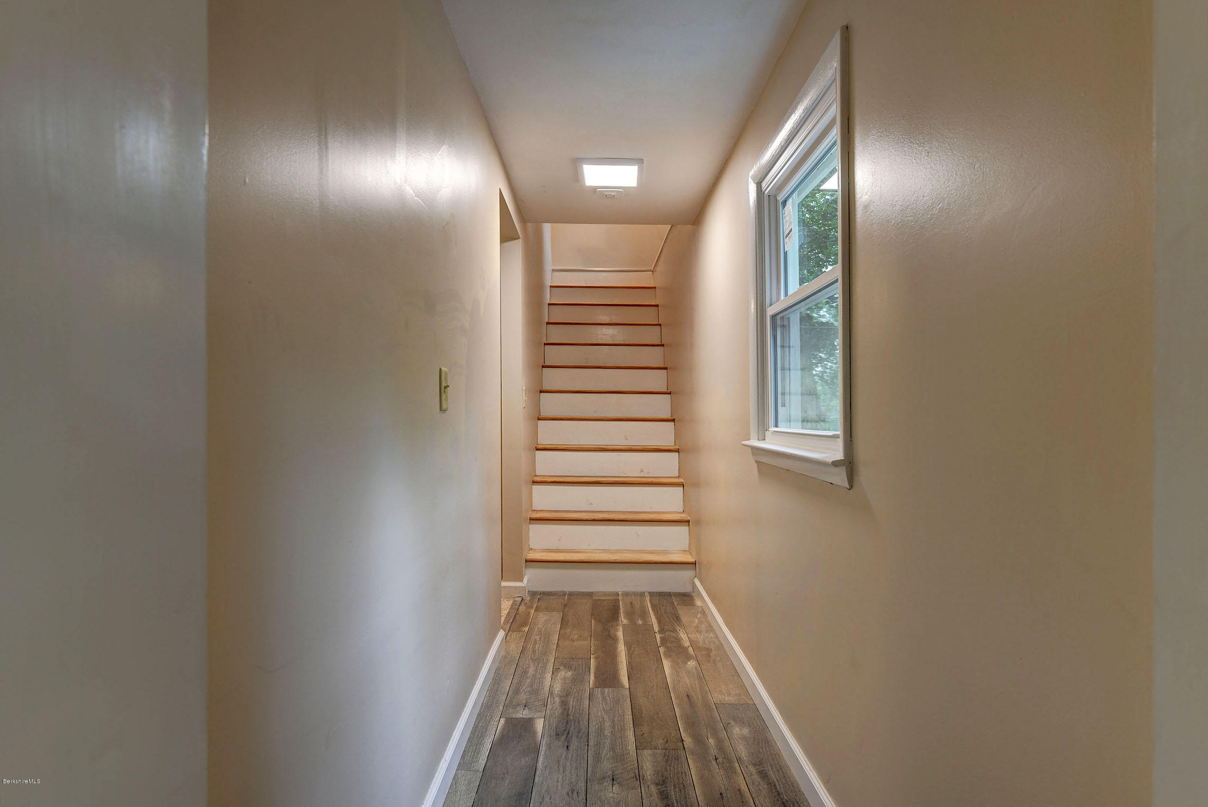 130 Henderson Road Williamstown, MA 01267 - Photo 21 of 32 Hallway/Stairs to Loft