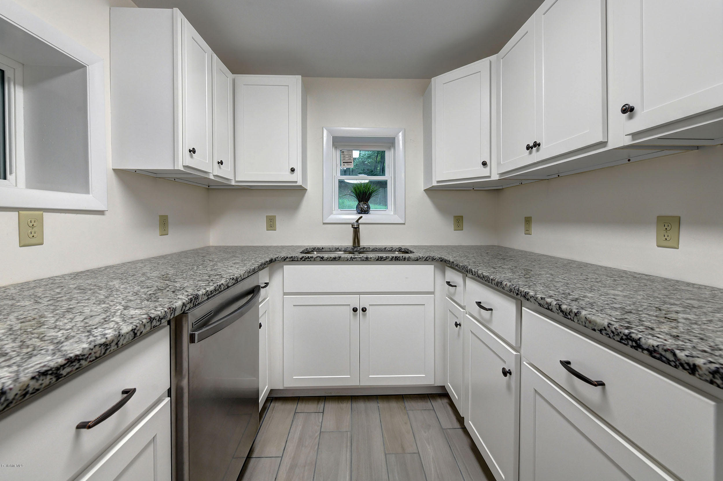130 Henderson Road Williamstown, MA 01267 - Photo 6 of 32 Kitchen