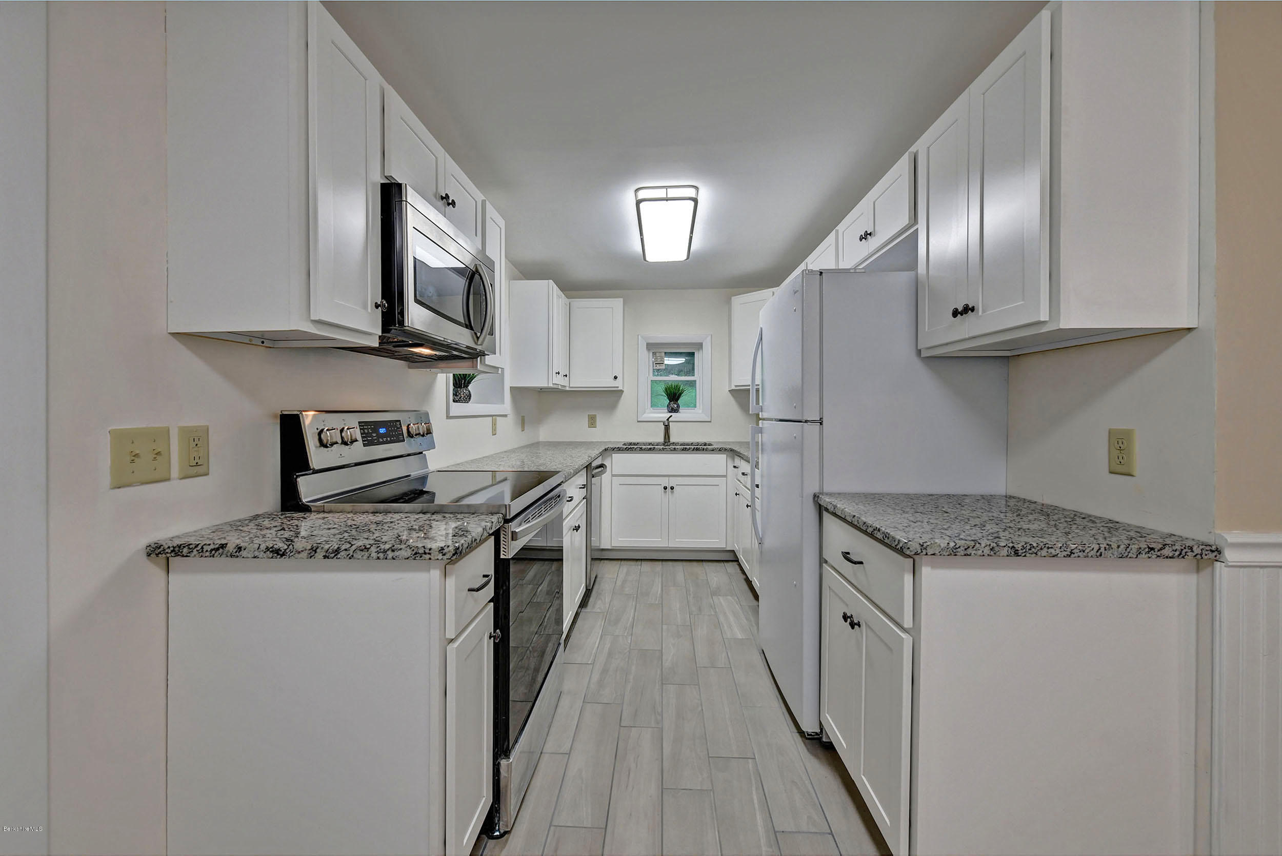 130 Henderson Road Williamstown, MA 01267 - Photo 7 of 32 Kitchen
