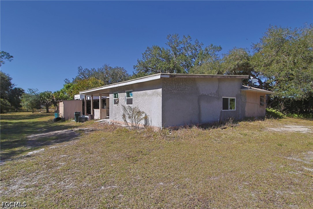 2971 Styles Road Alva, FL 33920 - Photo 4 of 42