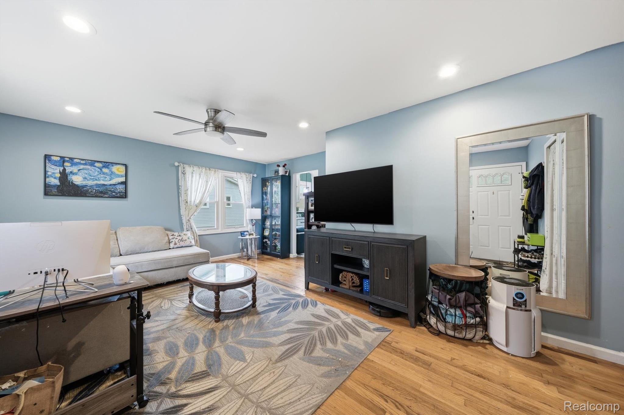 259 Sisson Street Romeo, MI 48065 - Photo 7 of 37 Living room featuring light wood-type flooring, a ceiling fan, and recessed lighting