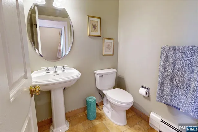 $1,200,000 | 10 Hope Street, Montvale, NJ 07645