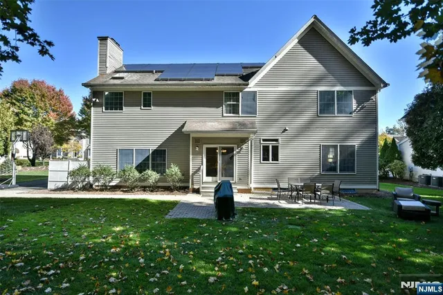 $1,200,000 | 10 Hope Street, Montvale, NJ 07645