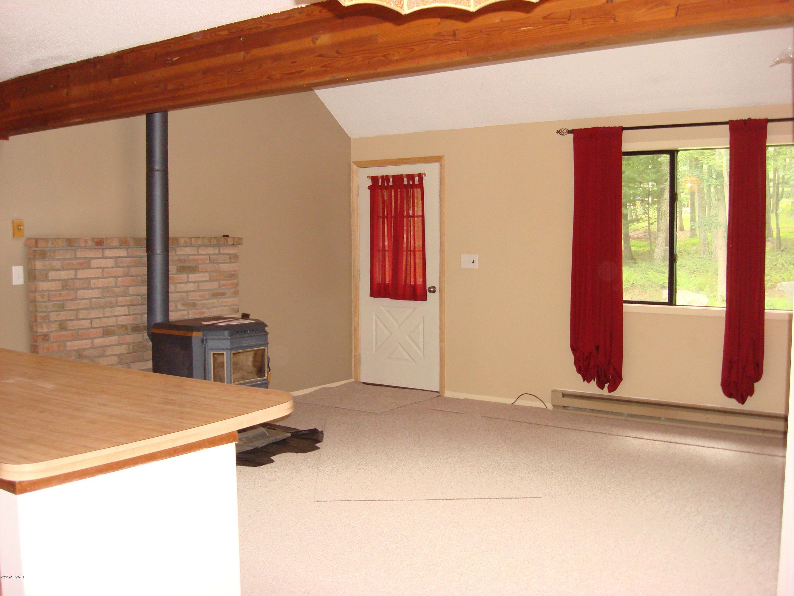 496 Log Tavern Road Milford, PA 18337 - Photo 10 of 62 Gallery Image 10
