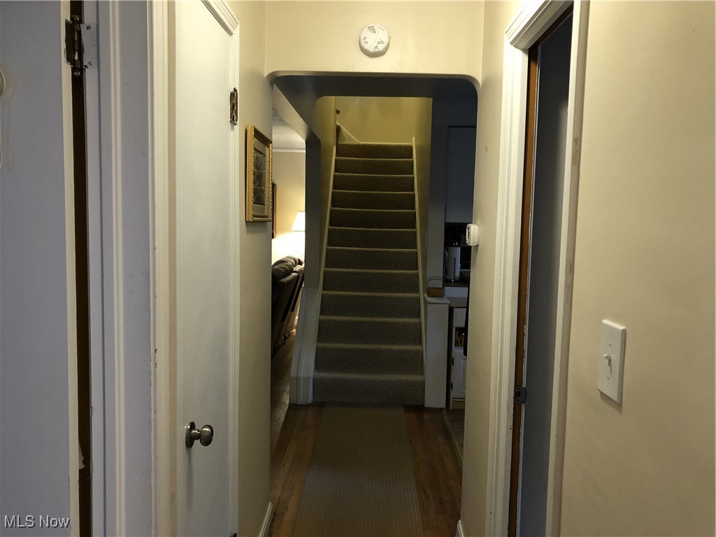 5019 North Barton Road Cleveland, OH 44124 - Photo 10 of 24 Gallery Image 10