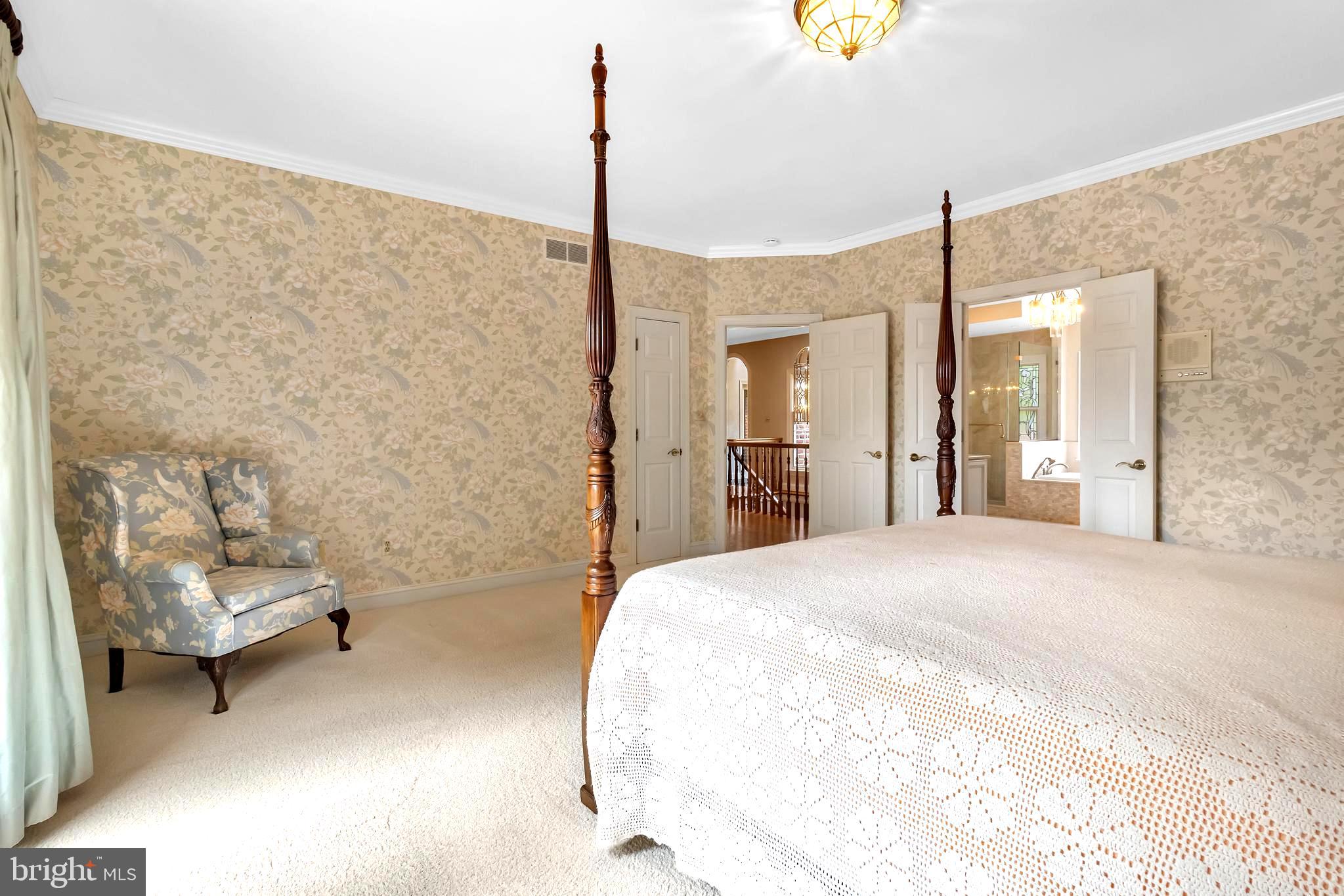 1070 South River Landing Road Edgewater, MD 21037 - Photo 36 of 64 Enviable Walk-In Closet