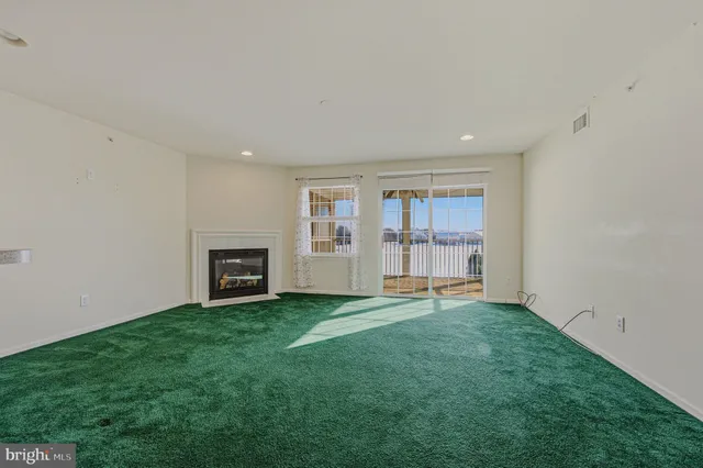 $290,000 | 1880 Congressional Village Drive, Unit 8304, Middletown, DE 19709