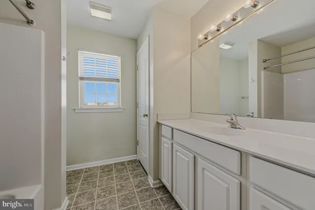 $290,000 | 1880 Congressional Village Drive, Unit 8304, Middletown, DE 19709