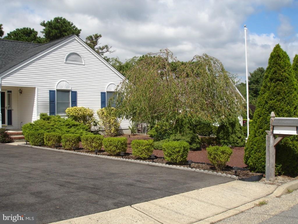 396 Yeoman Road Manahawkin, NJ 08050 - Photo 2 of 34 Gallery Image 2