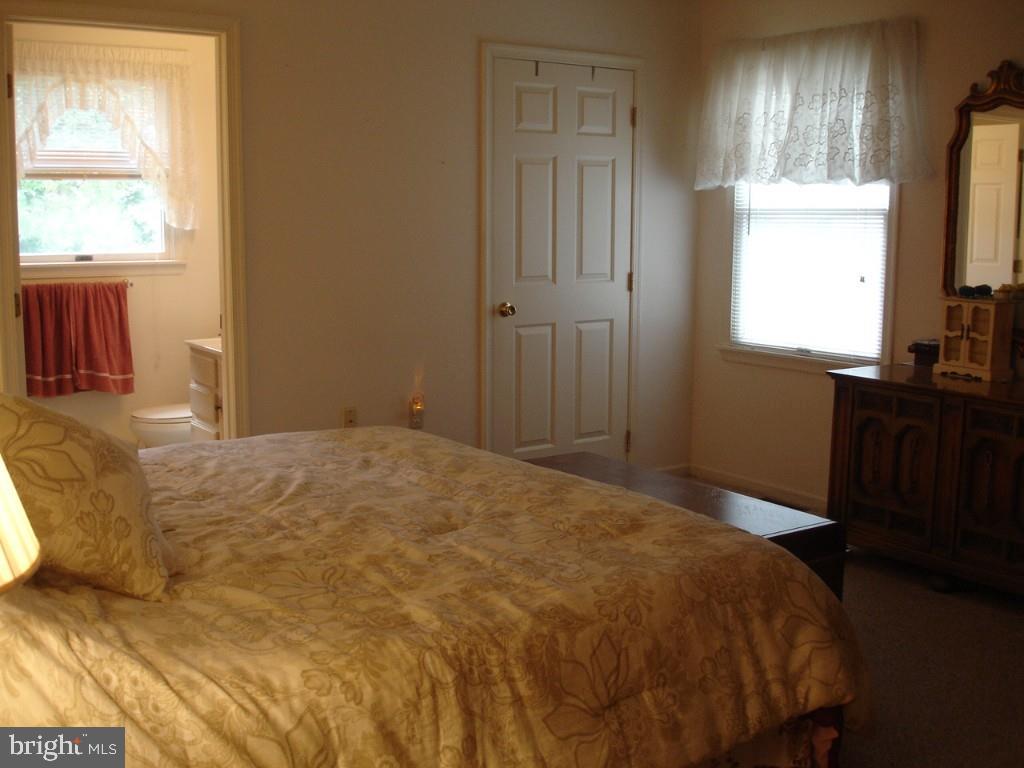 396 Yeoman Road Manahawkin, NJ 08050 - Photo 13 of 34 Gallery Image 13