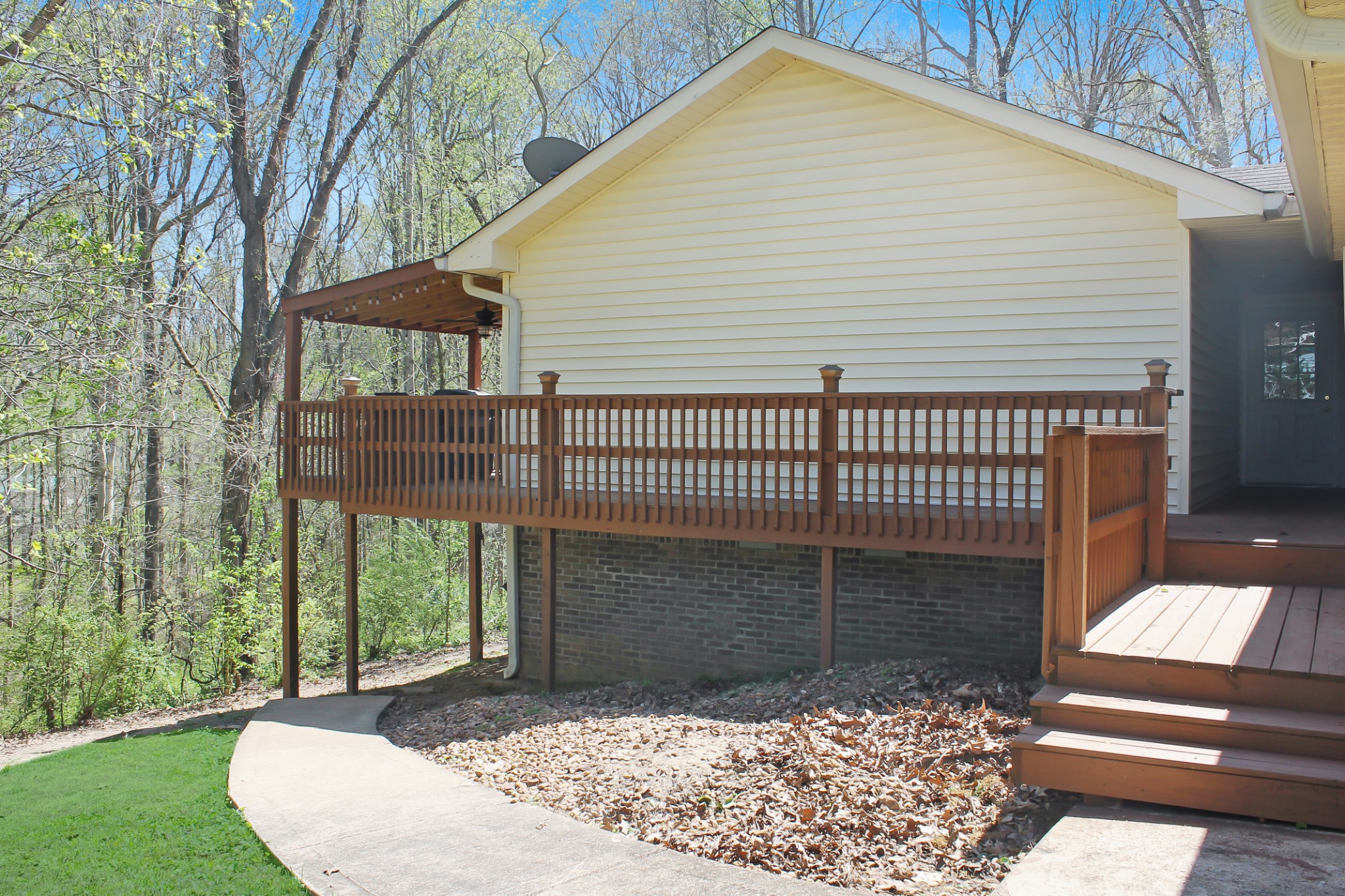 303 Crow Road Dover, TN 37058 - Photo 4 of 31 Gallery Image 4