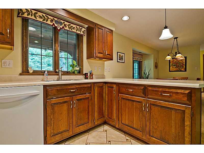 7 Stone Brooke Road Scarborough, ME 04074 - Photo 12 of 31 Kitchen.