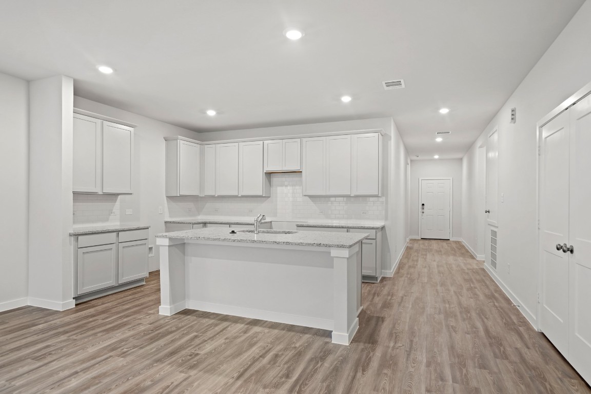 1609 Elm Place Angleton, TX 77515 - Photo 10 of 21 Representative Photo