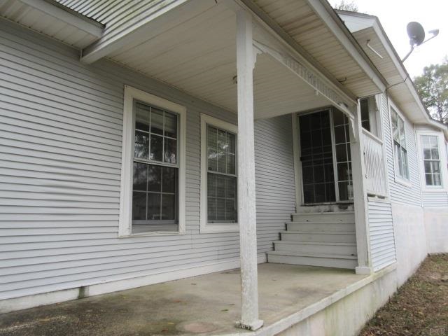 10017 Foxrun Road Pensacola, FL 32514 - Photo 2 of 18 Gallery Image 2