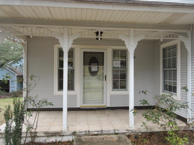 10017 Foxrun Road Pensacola, FL 32514 - Photo 3 of 18 Gallery Image 3