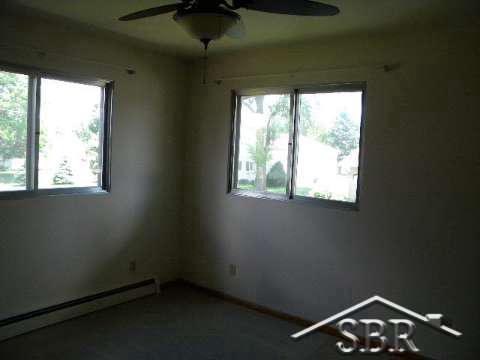 9996 Marilyn Road Reese, MI 48757 - Photo 12 of 17 20097110-11.JPG