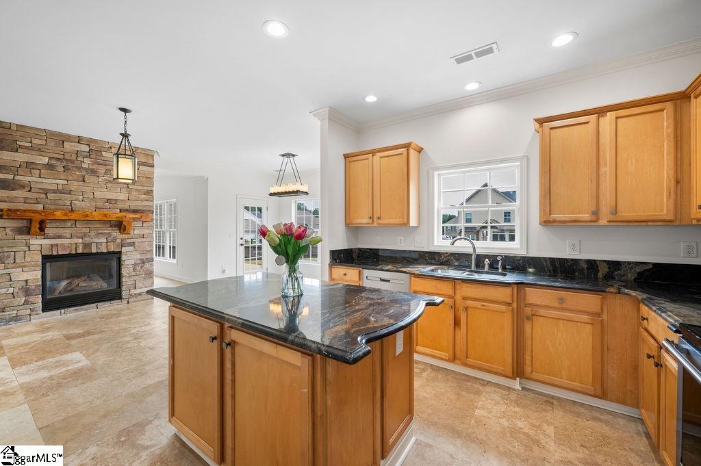 914 Rubble Court Boiling Springs, SC 29316 - Photo 12 of 35