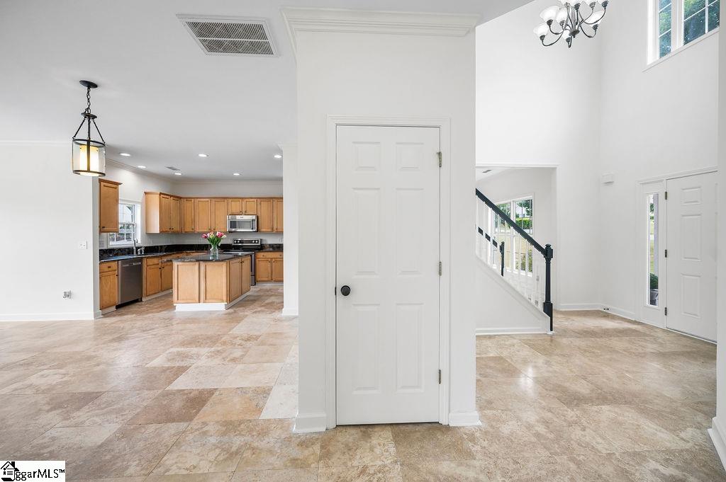 914 Rubble Court Boiling Springs, SC 29316 - Photo 8 of 35