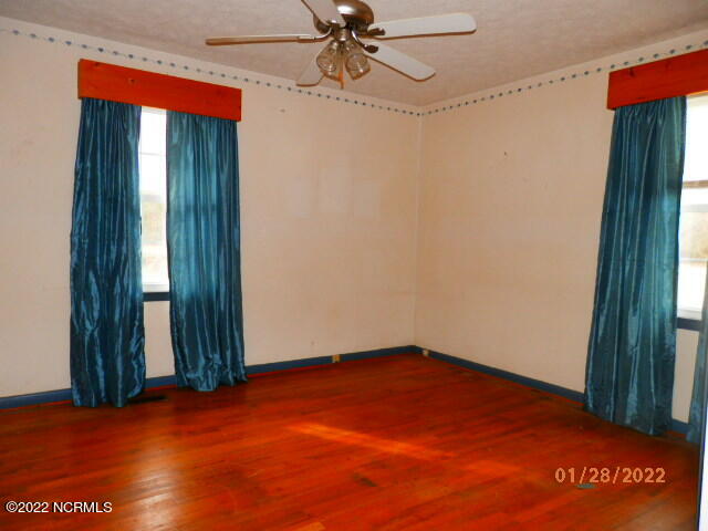 6984 Silver Spoon Road Clarkton, NC 28433 - Photo 13 of 32 6984 1-28l