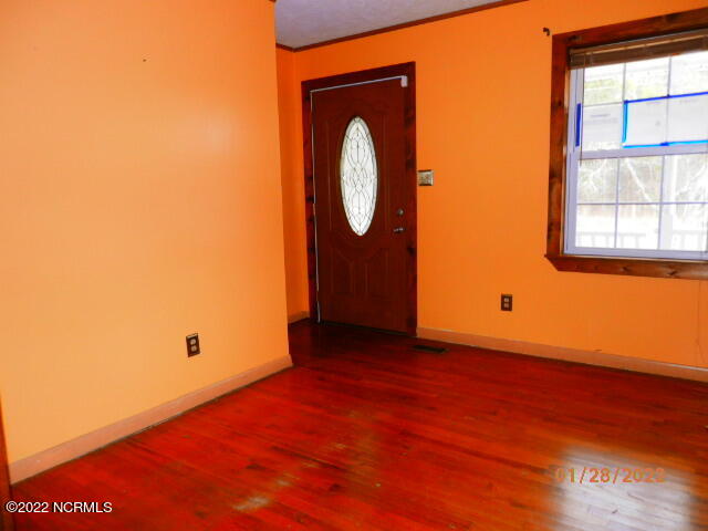 6984 Silver Spoon Road Clarkton, NC 28433 - Photo 7 of 32 6984 1-28c