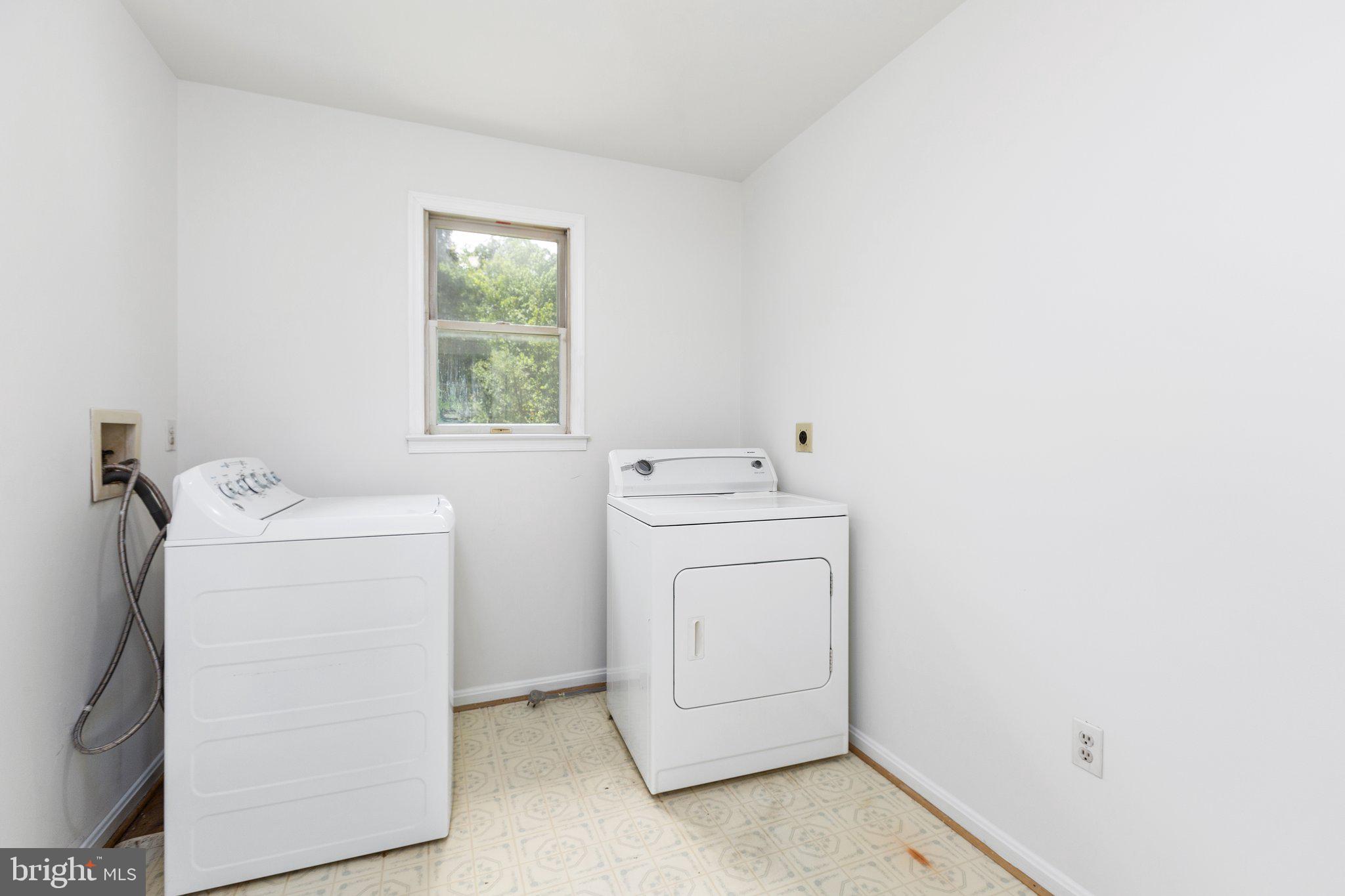 111 Truslow Road Fredericksburg, VA 22405 - Photo 30 of 58 Laundry/Mud Room