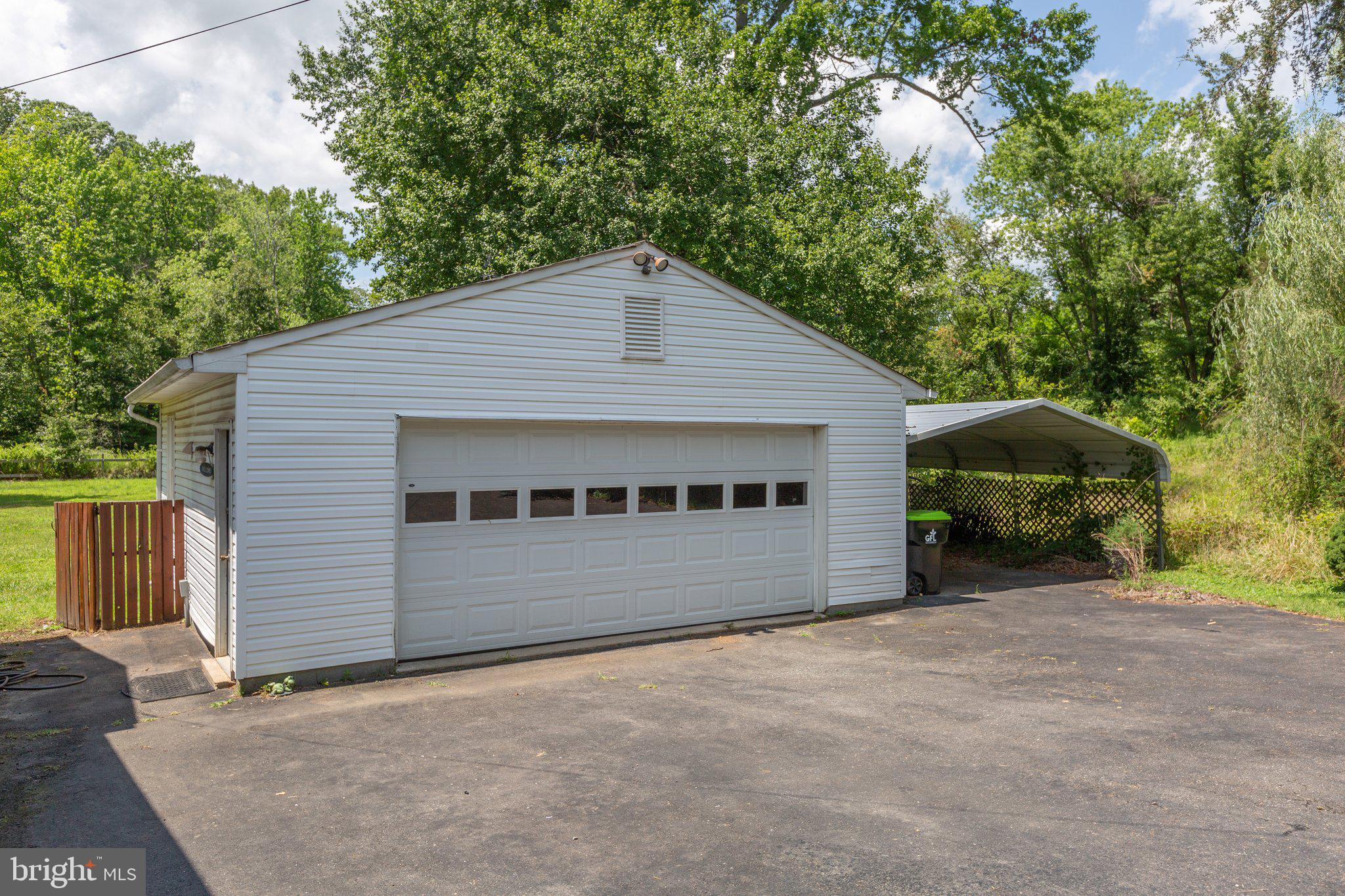 111 Truslow Road Fredericksburg, VA 22405 - Photo 5 of 58 Detached 2 Car Garage + Car Port