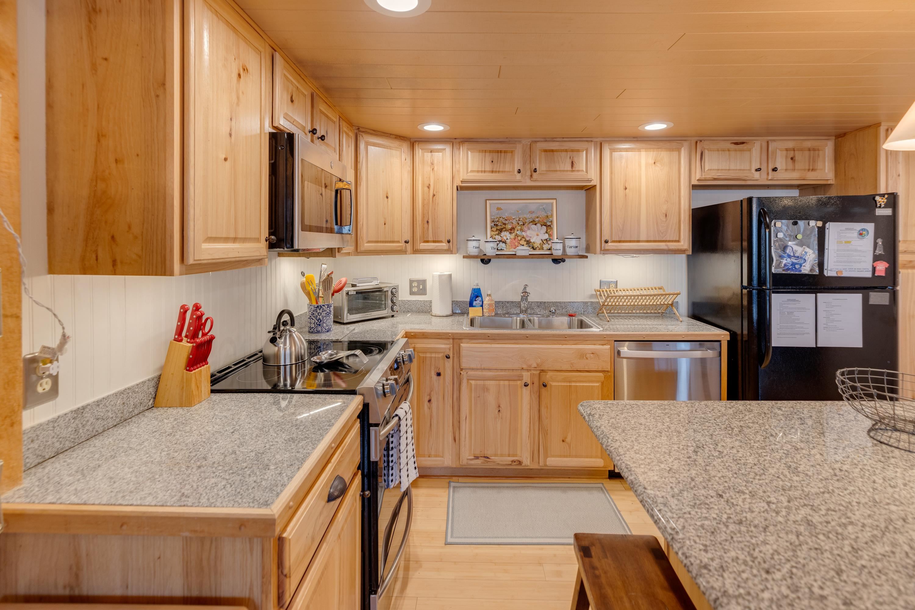 19 Big Coolidge Road, Unit 3 Lincoln, NH 03251 - Photo 10 of 45 Gallery Image 10