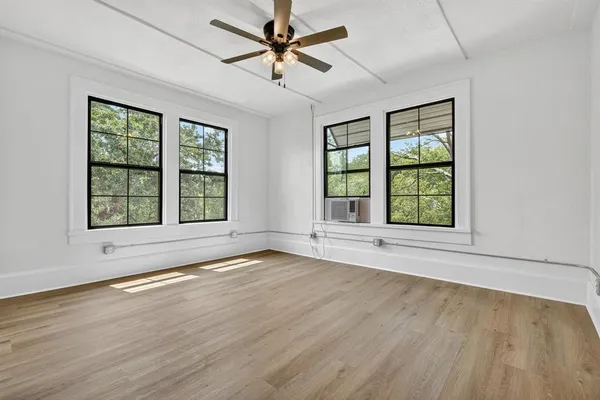 $1,750 | 513 Northwest 6th Street, Unit 4, Mineral Wells, TX 76067