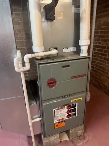 $214,900 | 505 North Center Street, Clinton, IL 61727