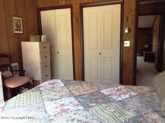 182 Edinburgh Road Bushkill, PA 18324 - Photo 19 of 41 bedroom 2 closets