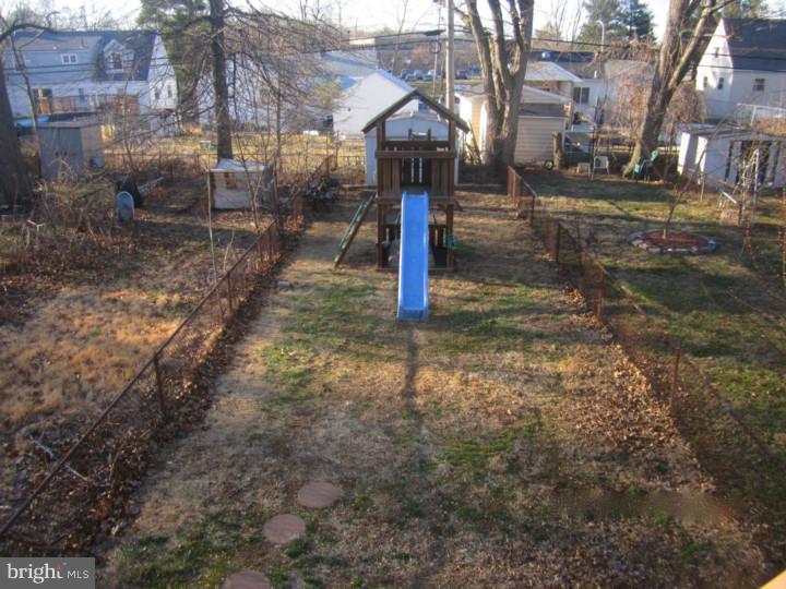 12134 Sweet Briar Road Philadelphia, PA 19154 - Photo 18 of 19 Gallery Image 18