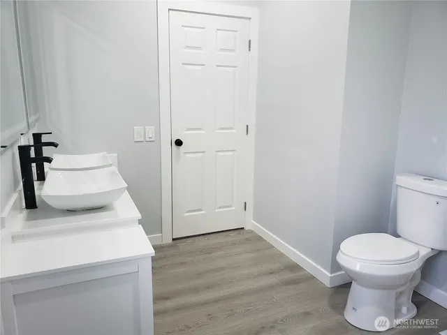 $230,000 | 1953 Pine Cone Avenue, Unit 106, Enumclaw, WA 98022