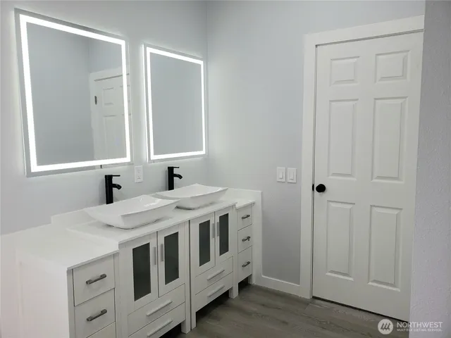 $230,000 | 1953 Pine Cone Avenue, Unit 106, Enumclaw, WA 98022