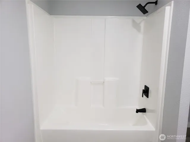 $230,000 | 1953 Pine Cone Avenue, Unit 106, Enumclaw, WA 98022