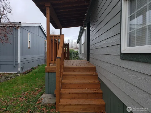 $230,000 | 1953 Pine Cone Avenue, Unit 106, Enumclaw, WA 98022