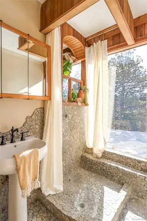 $767,000 | 1110 Missouri Flats Road, Central City, CO 80427